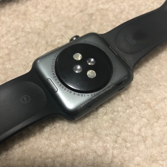 Series 1 42mm black Apple Watch - Picture 6 of 7